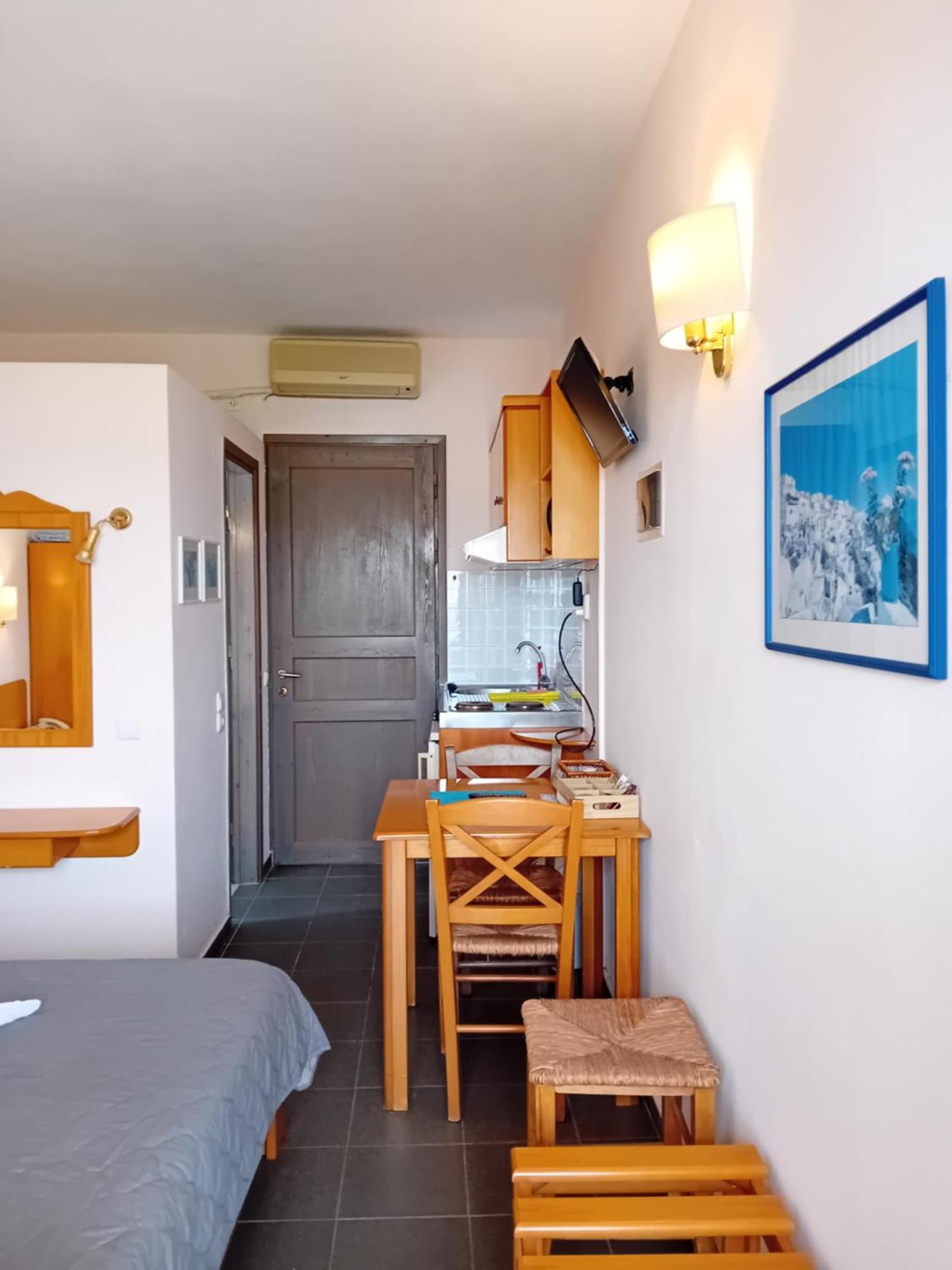 Heliotopos Apartments Толон Экстерьер фото