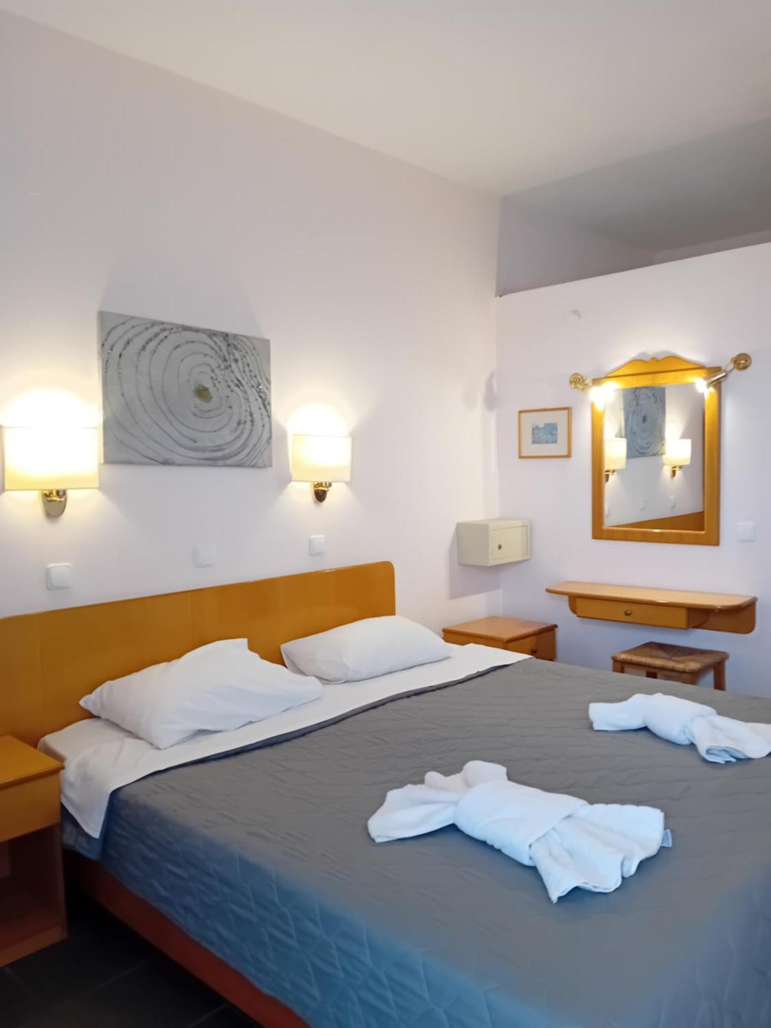 Heliotopos Apartments Толон Экстерьер фото